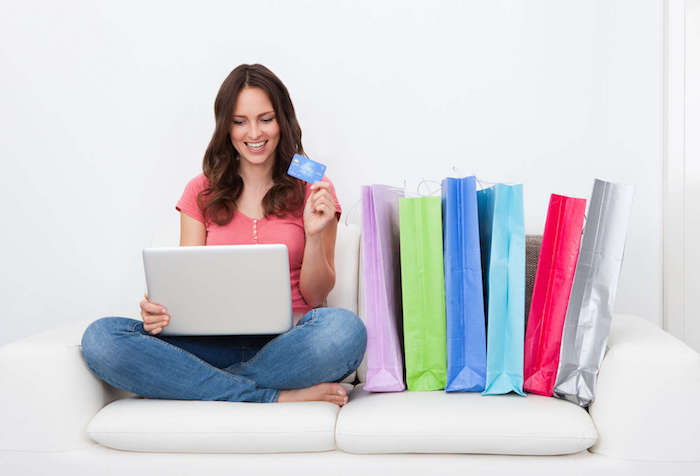 التسوق عبر الانترنت للنساء