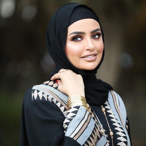 لفات الحجاب الكويتي للوجه المدور